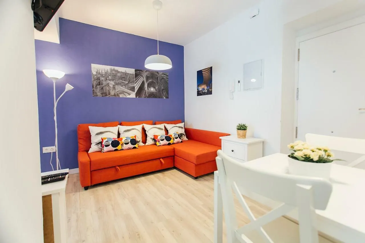 Colorful And Diaphanous- 3Bd 1Bth - Peral Sevilla 0*,  España