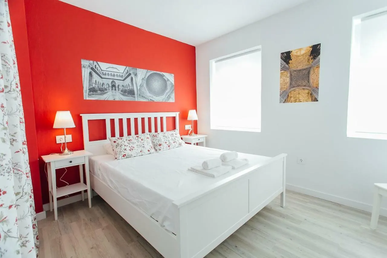 Colorful And Diaphanous- 3Bd 1Bth - Peral Seville Apartment